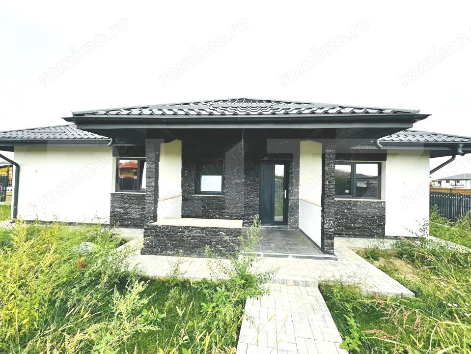 Casa Plan Parter 4 camere, 100 mp, 500 mp teren Vorovesti Casa Plan Parter 4 camere, 100 mp, 500 mp teren Vorovesti