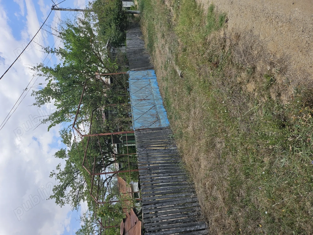 Gospodărie cu 2 case Comuna Trivale Mosteni, sat , la 30 km de Alexandria, județul Teleorman