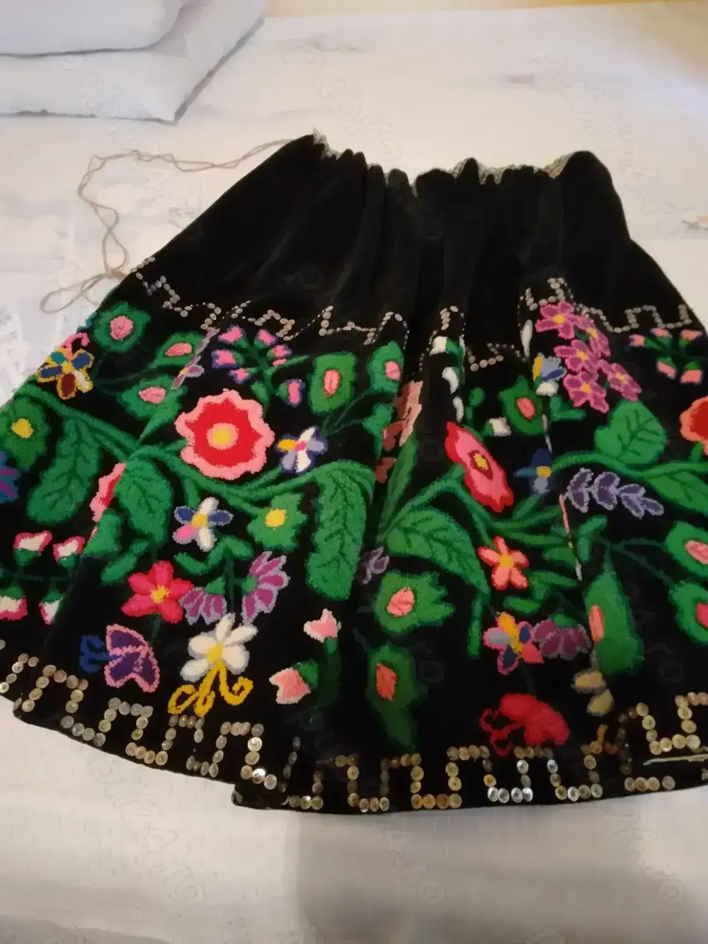 Costum popular original, stare foarte bună 