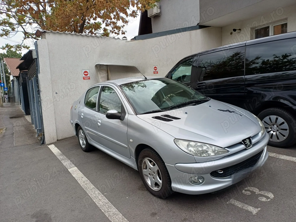 Vând autoturism Peugeot 206 sedan București 