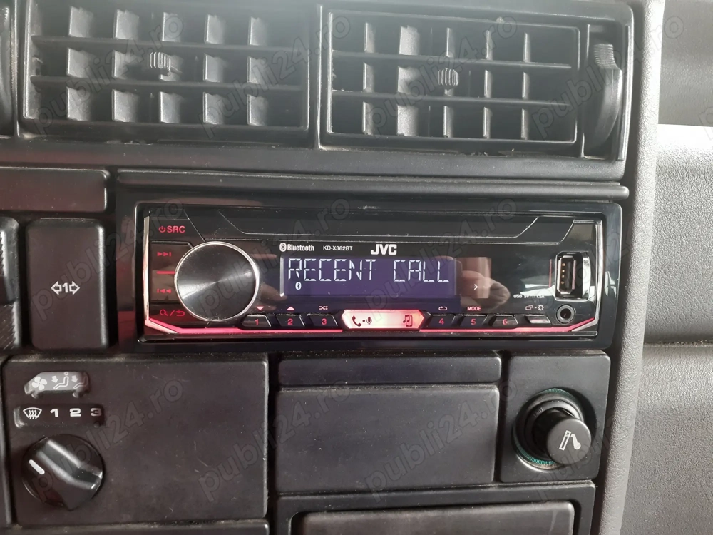 Player auto USB Streamer digital MP3 radio Bluetooth Hands Free Microfon Telefon CD radiocasetofon