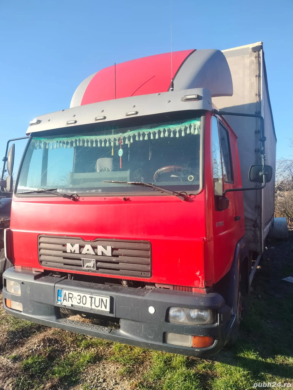 Vand Camioneta MAN 8180