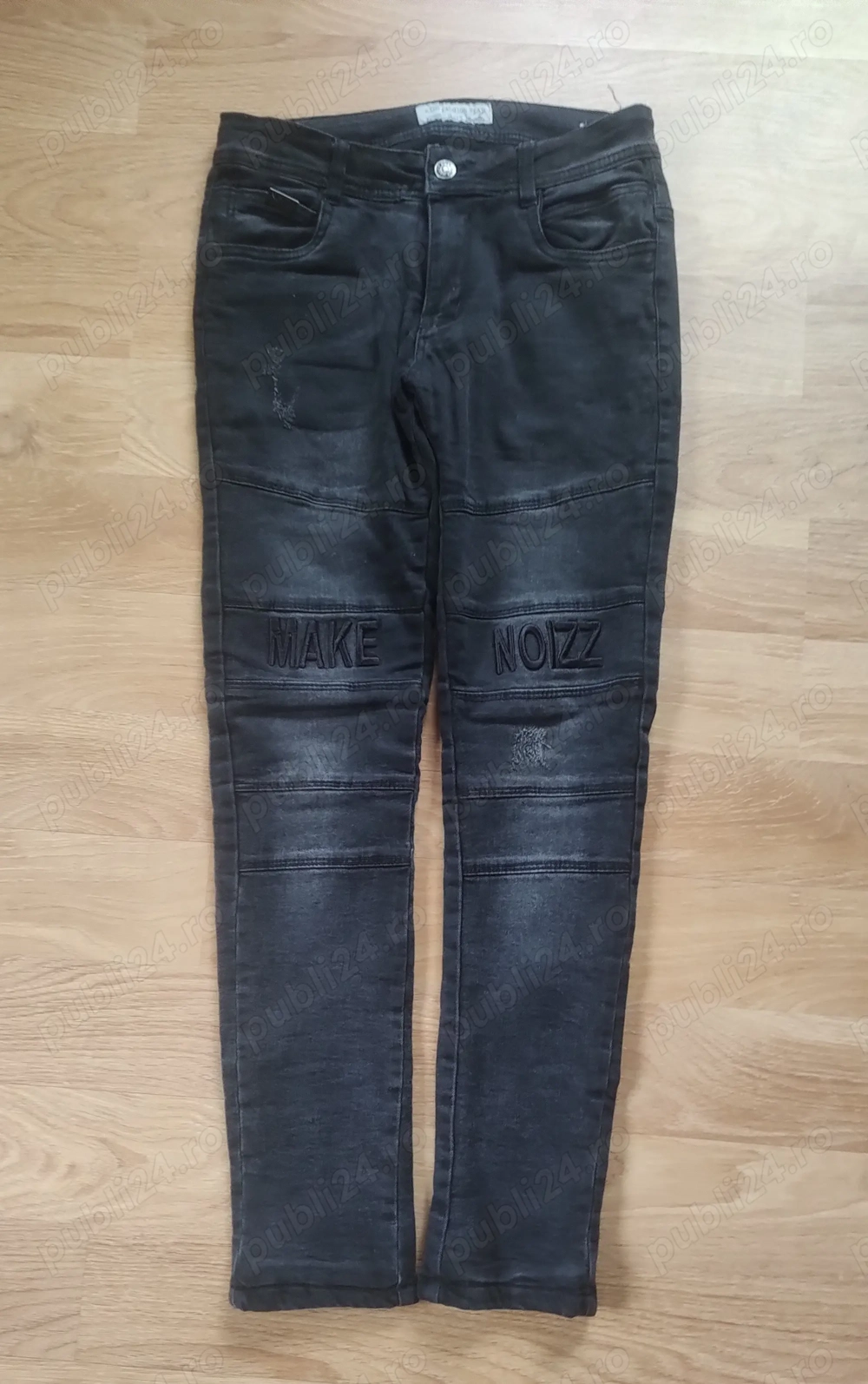 Blugi groși pentru băieți