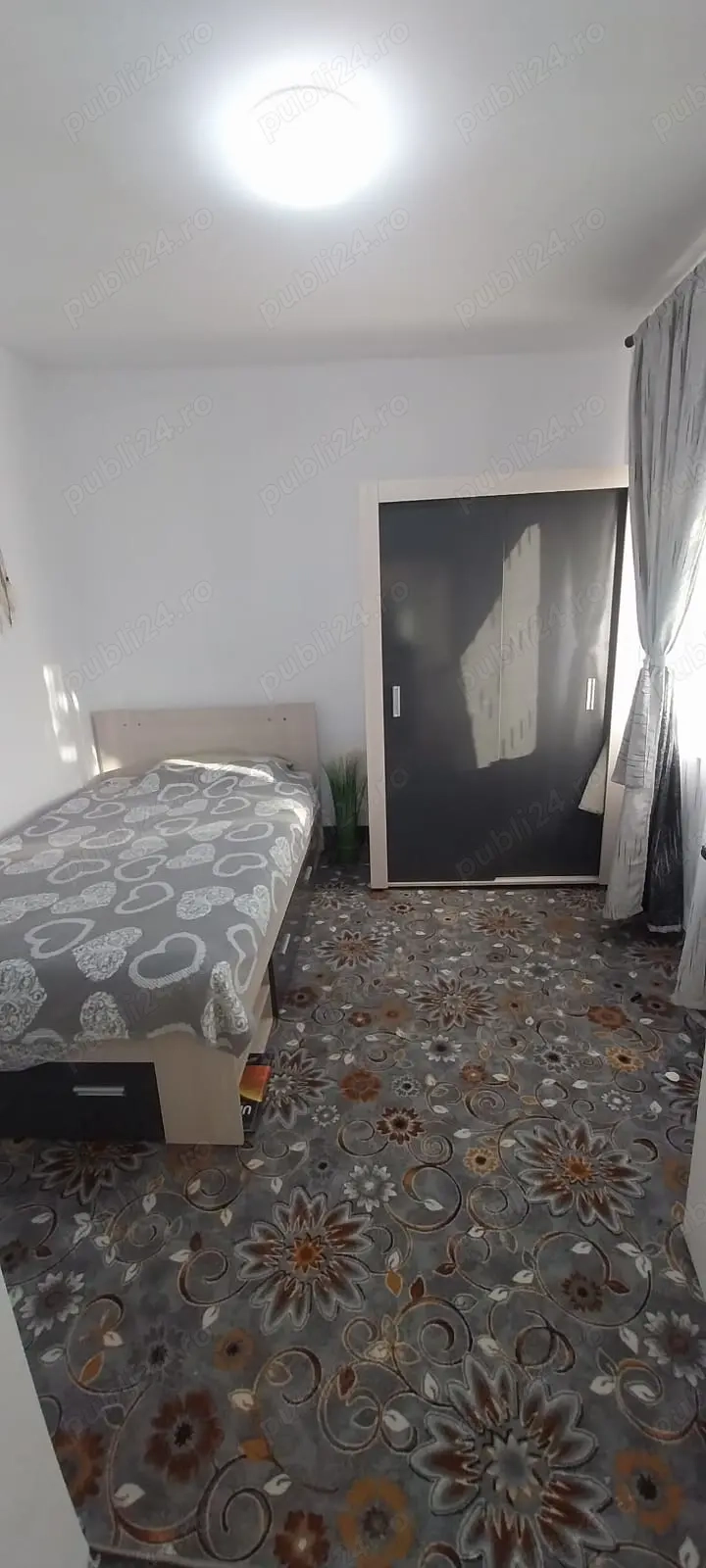 Vând casa in sat Plopeni