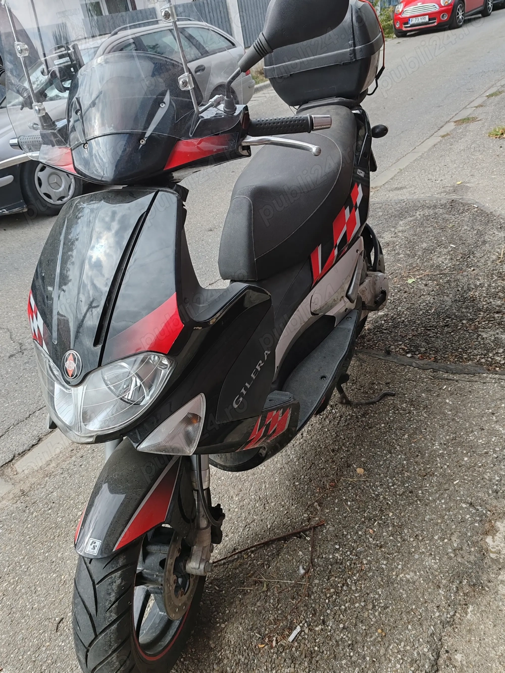 Vând Scuter Gilera Runner 
