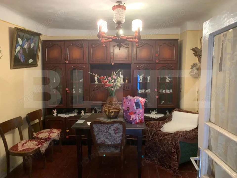 Casă de vânzare, 3 camere, zonă liniștită, București