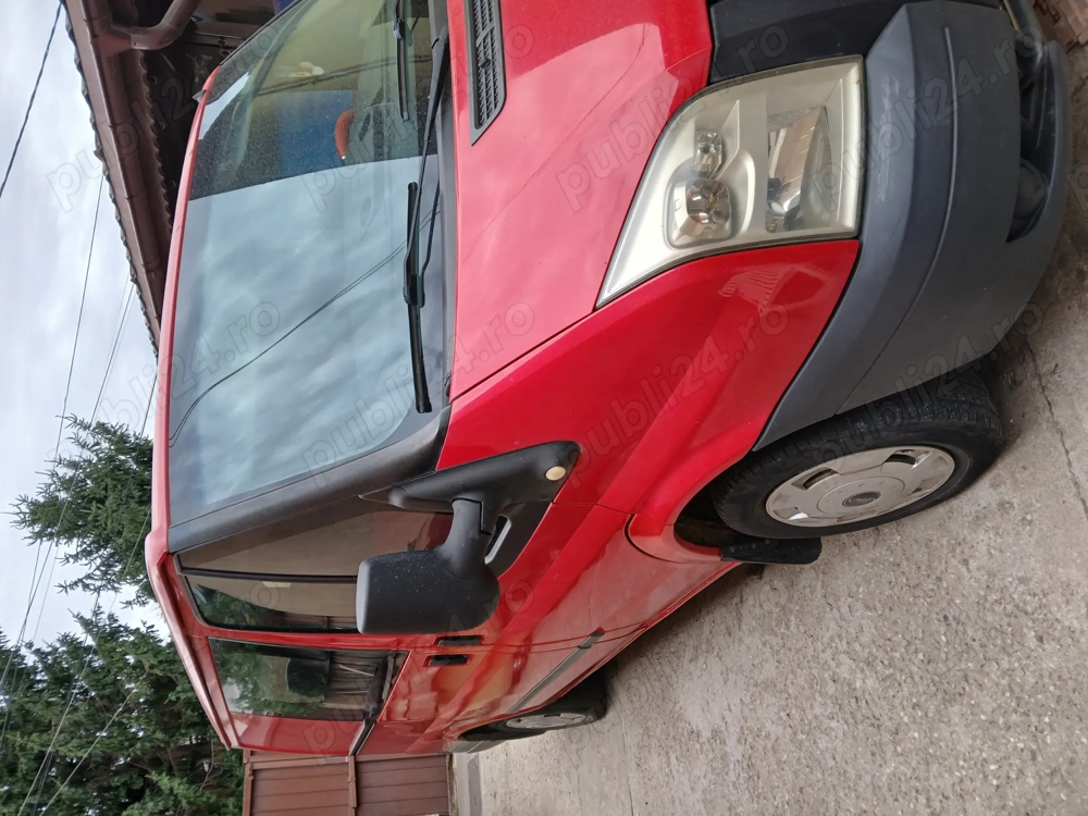 Vind microbuz Ford Tranzit 2010 motorina 135000 km reali impecabila 