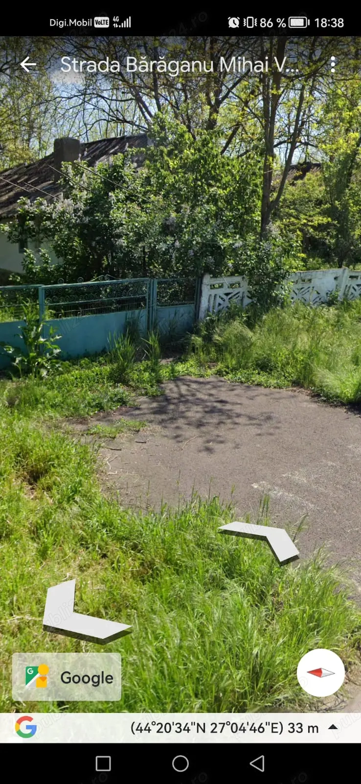 Vanzare casa batraneasca+teren 