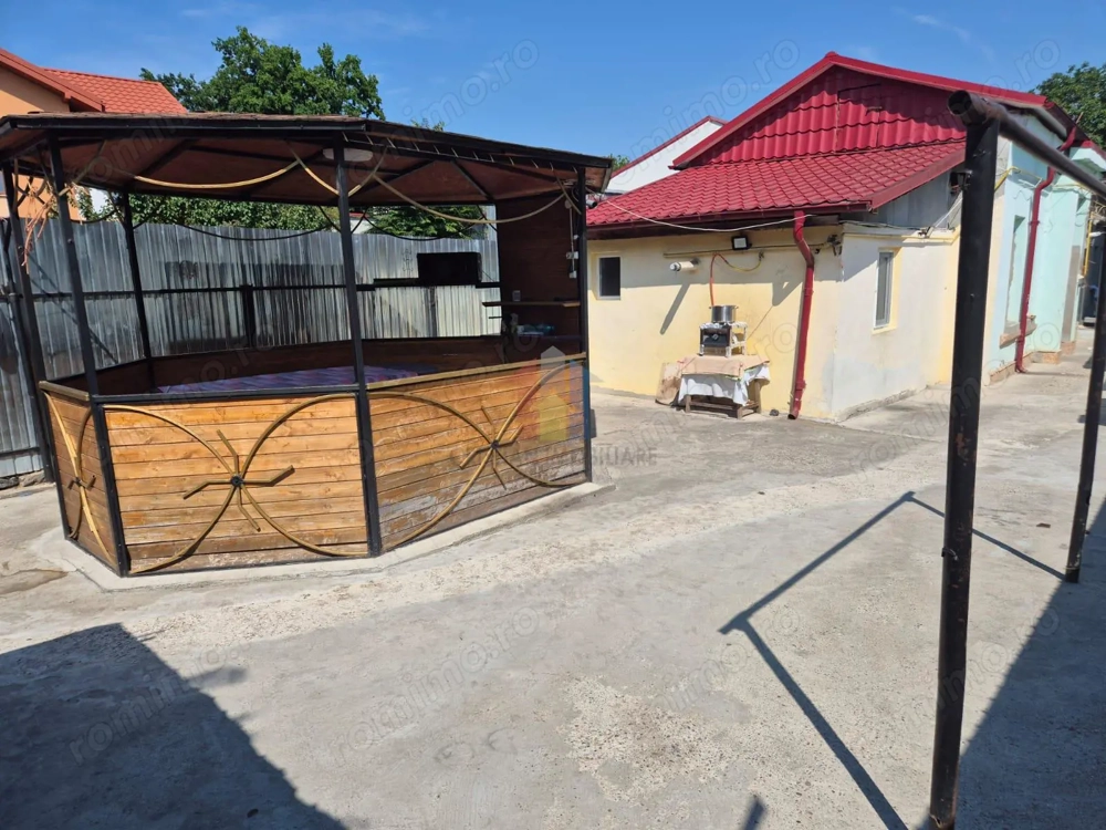 Centru, Bella Italia   Poem Cafe, 4 camere din Caramida, pretabil pentru 2 familii