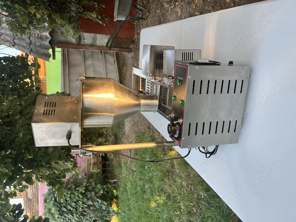 Mașină de gogoși ineluș!