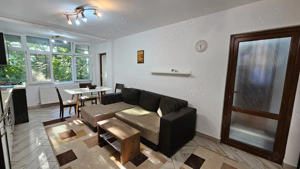 Apartament 2 camere mobilate modern, zona Centru