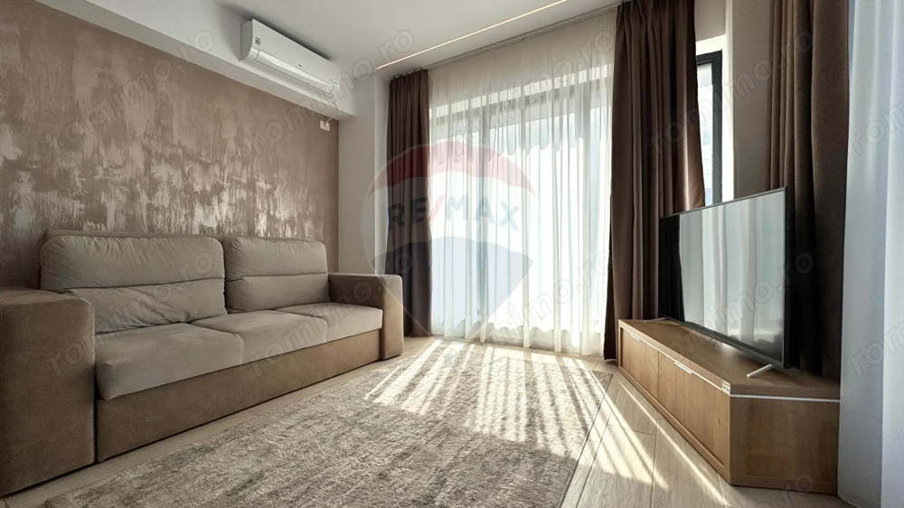 Apartament de vanzare 2 camere BEL AIR Mamaia Nord prima linie mare