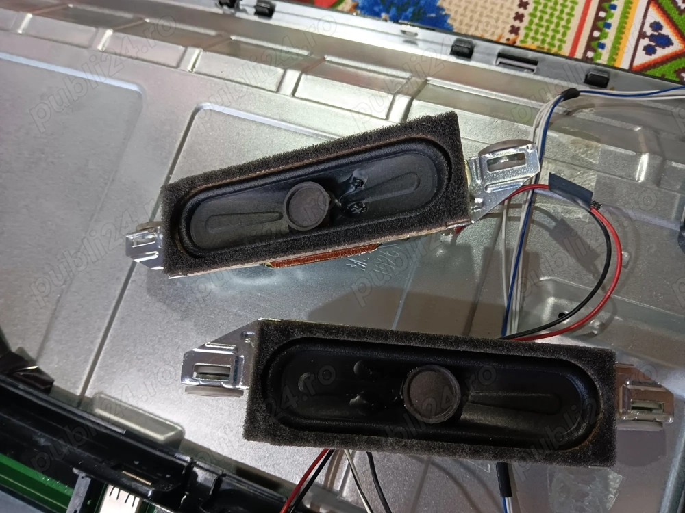 set 2 difuzoare 30079437 8ohm 12,5w de pe tv JVC lt-40vf42m