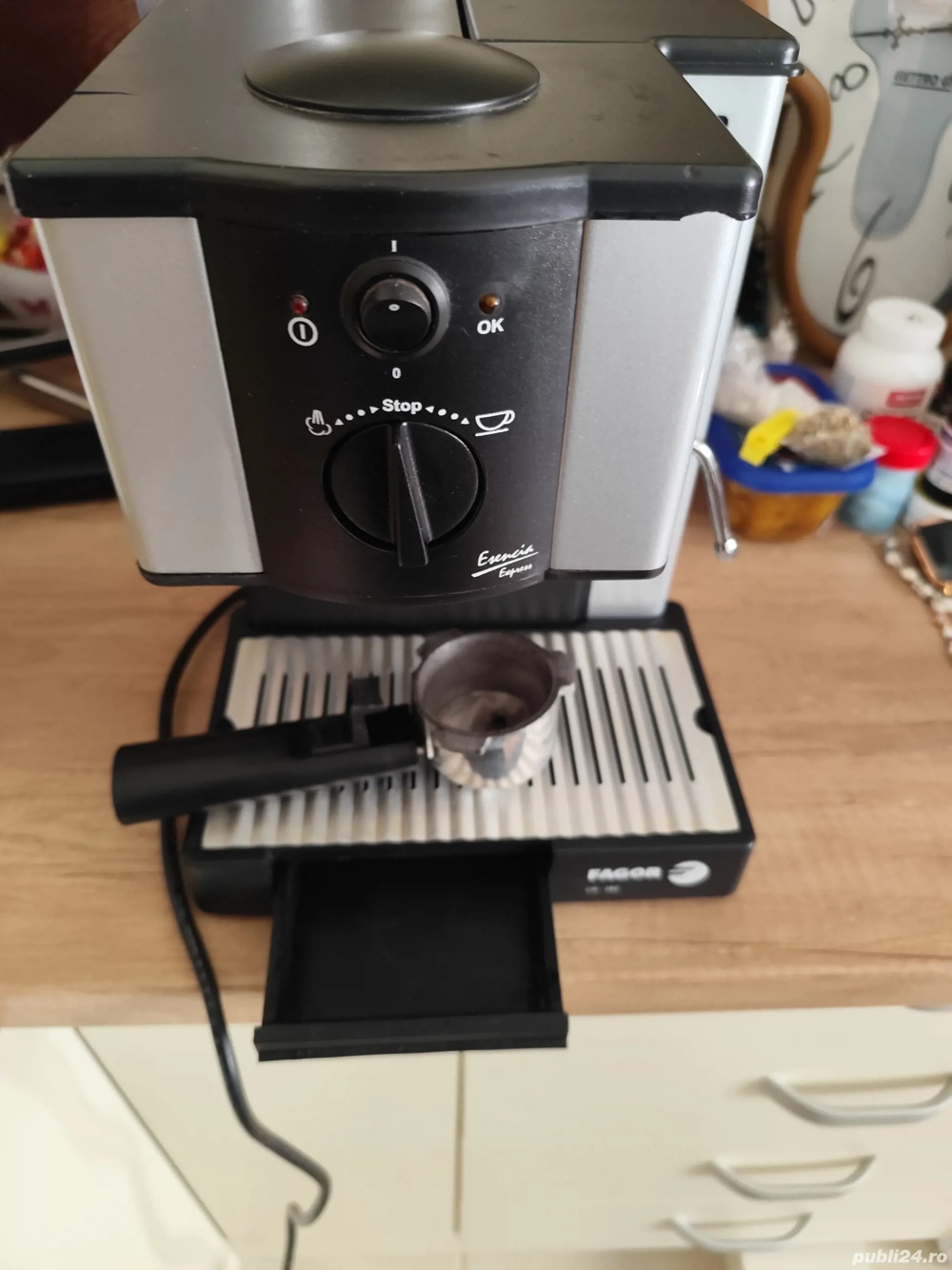 Vând aparat pentru cafea Fagor CR 282
