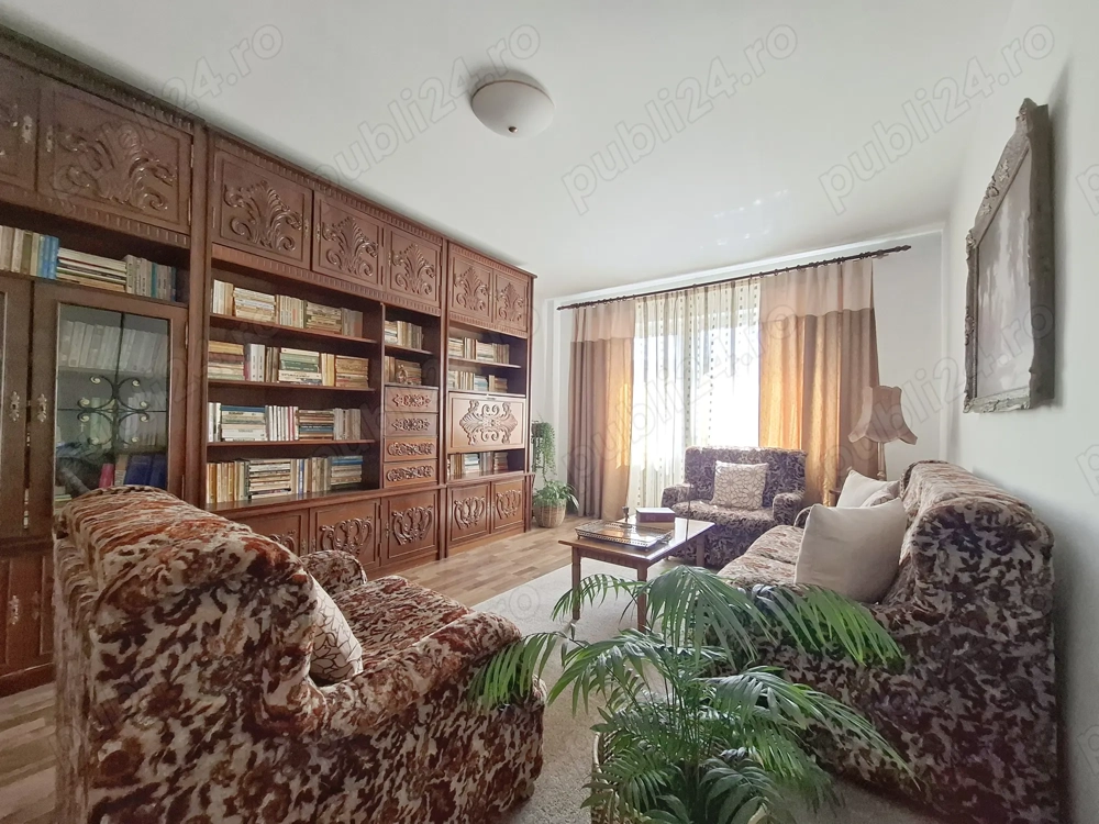 Ap 3 camere zona Mercur