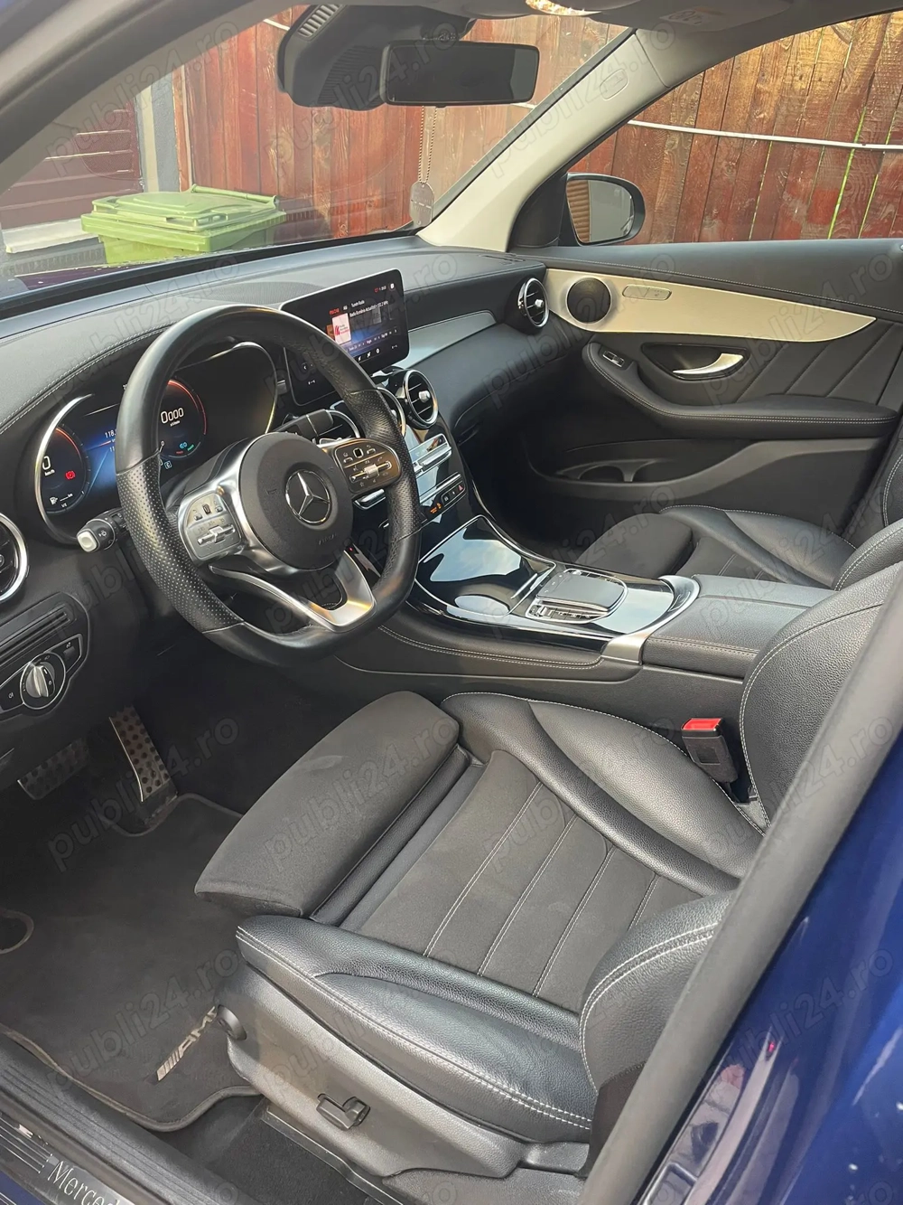 Mercedes benz glc 200 amg 4 matic eq-boost