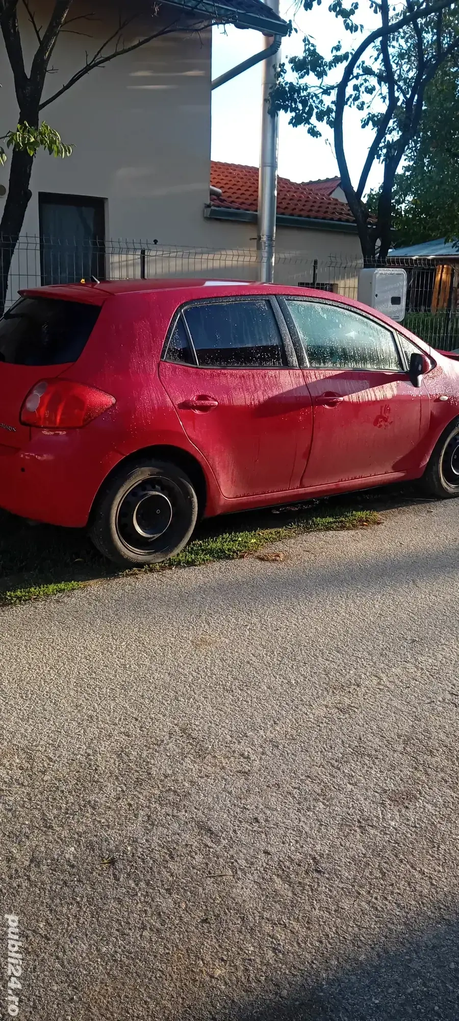 Dezmembrez toyota auris an 2007 motor 1.6 benzina 