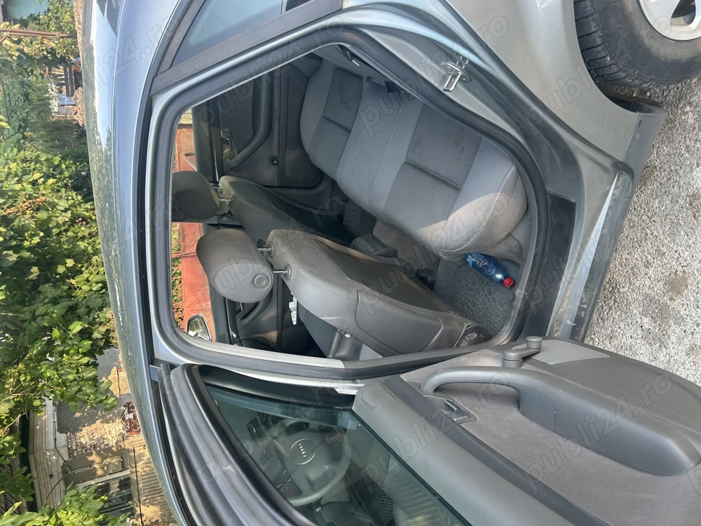 Vând Audi A4  Vând Audi A4