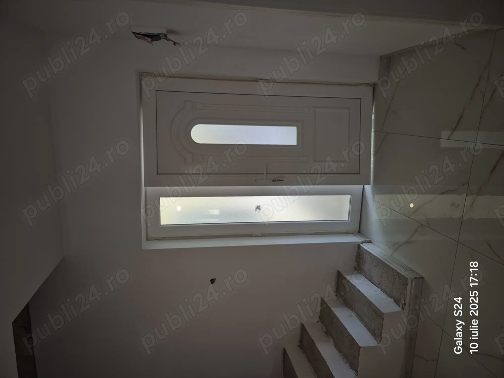 Montam geamuri și uși 