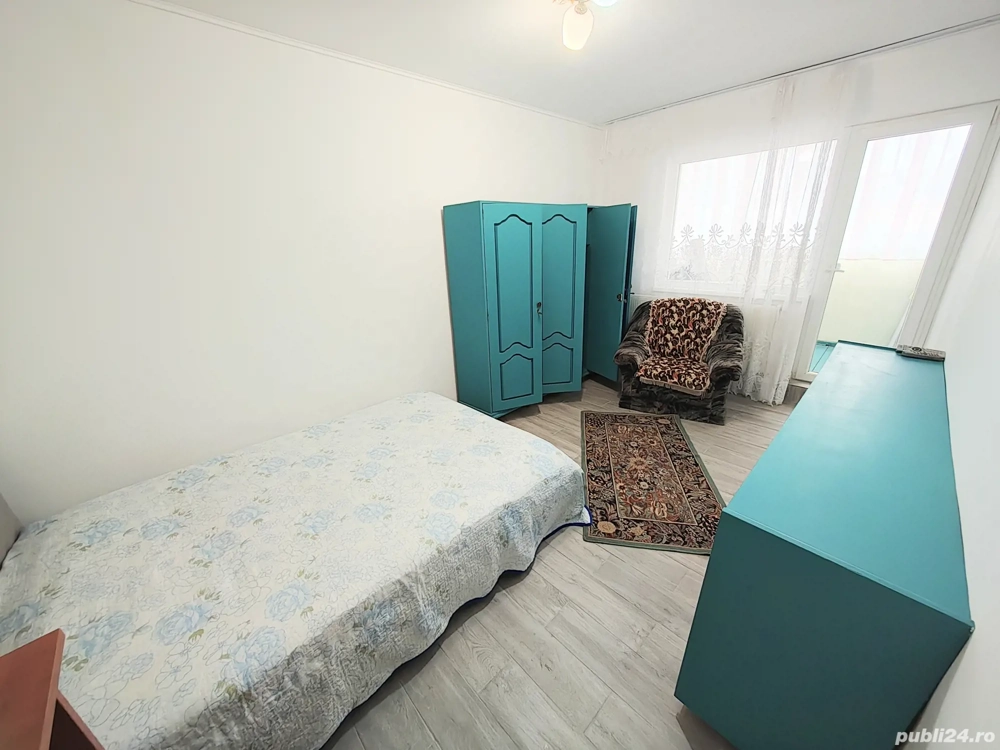 Vand  garsonieră, Hunedoara, Zona Micro 3