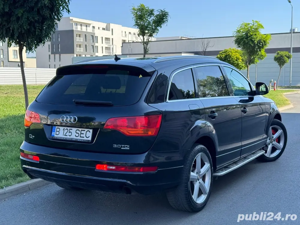 Audi Q7     180.000km reali     S-Line     2008    