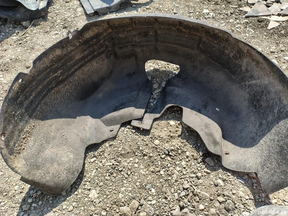 Carenaj roata dreapta spate Volkswagen golf 5 scurt