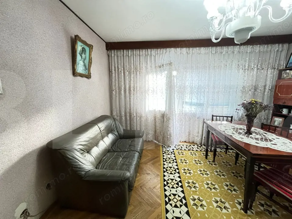  Apartament spațios, 78 mp, decomandat, etaj 1 – cu parcare concesionata Botosan