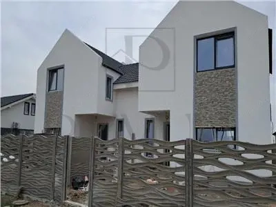 Duplex in calea Urseni - teren generos - finalizat - toate utilitatile - despartit prin baie