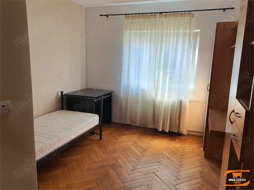 Apartament 3 camere zona Aradului etaj intermediar
