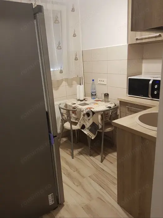 Apartament 2 camere , decomandat situate aproape de Centru 