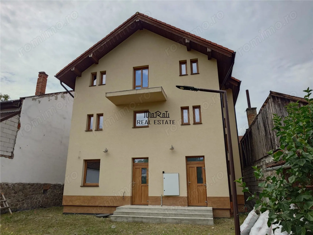 Cladire noua, ideala pentru cazare sau spatii de birouri in Brad, Hd