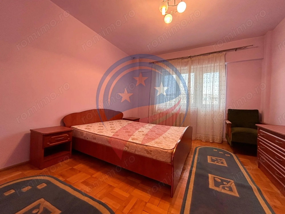 Apartament 3 camere decomandat de inchiriat pe Calea Severinului Craiova