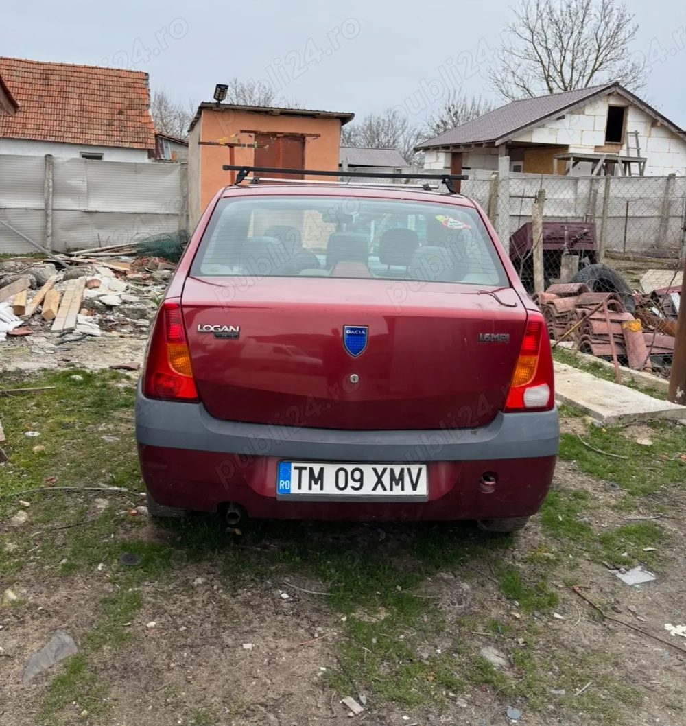 Vând Dacia Logan