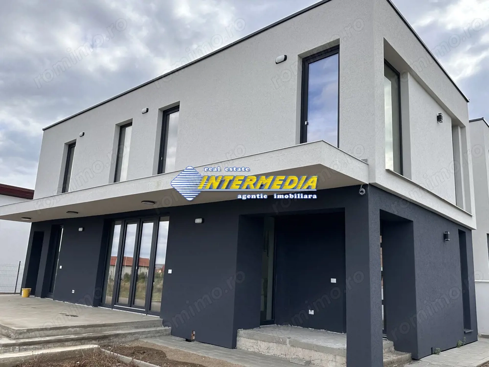 Casa noua de vanzare in Alba Iulia teren 386 mp cu toate utilitatile 
