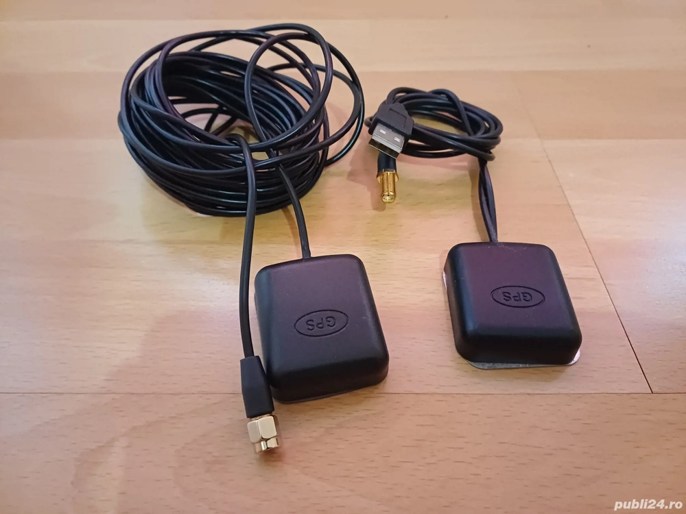Amplificator de semnal GPS universal, cu doua antene,receptie si emisie