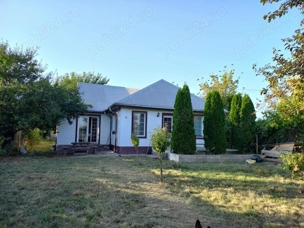 Vand casa 4 camere Vand casa 4 camere