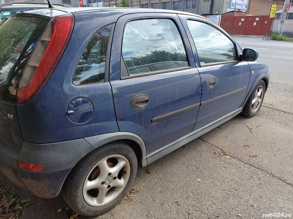 Vand sau dezmembrez Opel Corsa C,defect