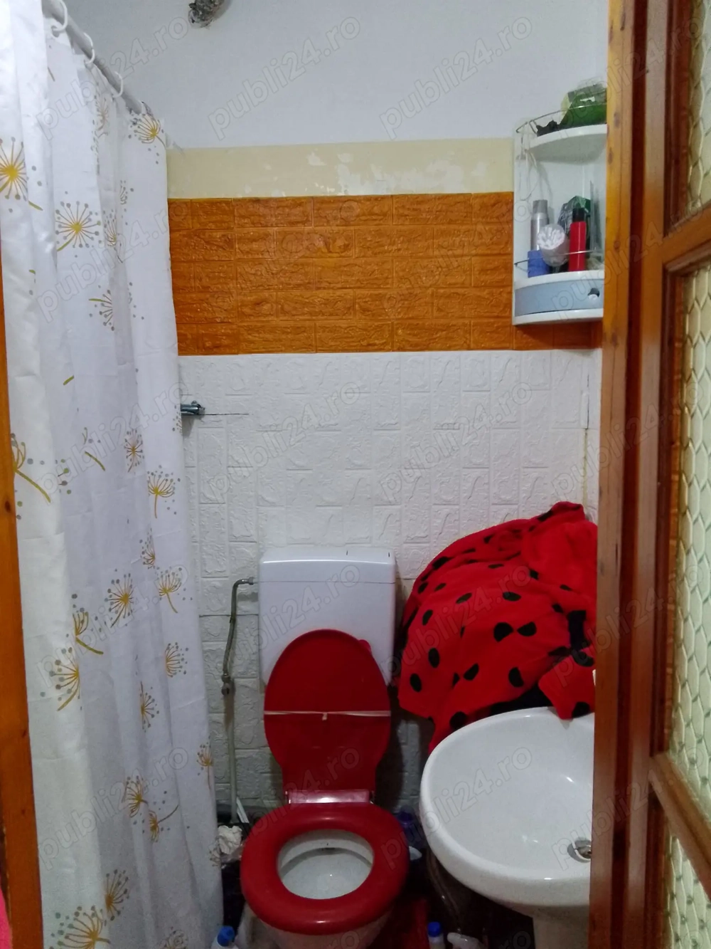 Inchiriez garsoniera complex studentesc Inchiriez garsoniera complex studentesc