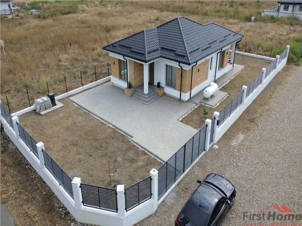 Casa de vanzare , in cartier nou Focsani Nord - Petresti -