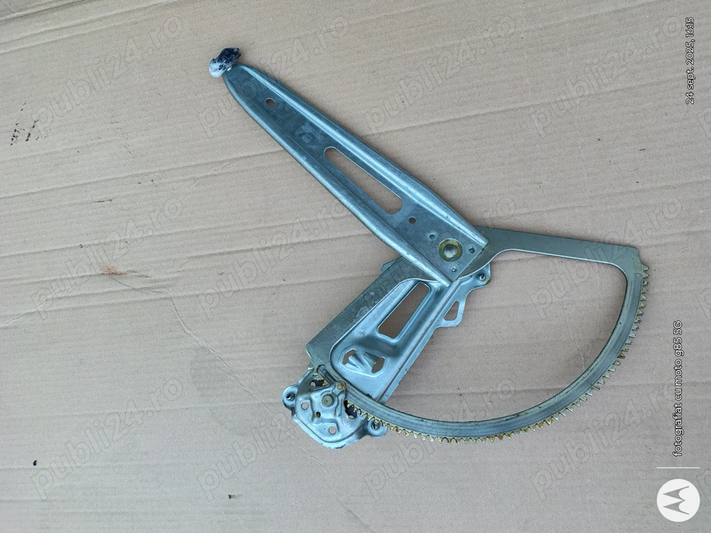 Macara stanga spate manuala Opel Zafira A ( 1998-2005 )