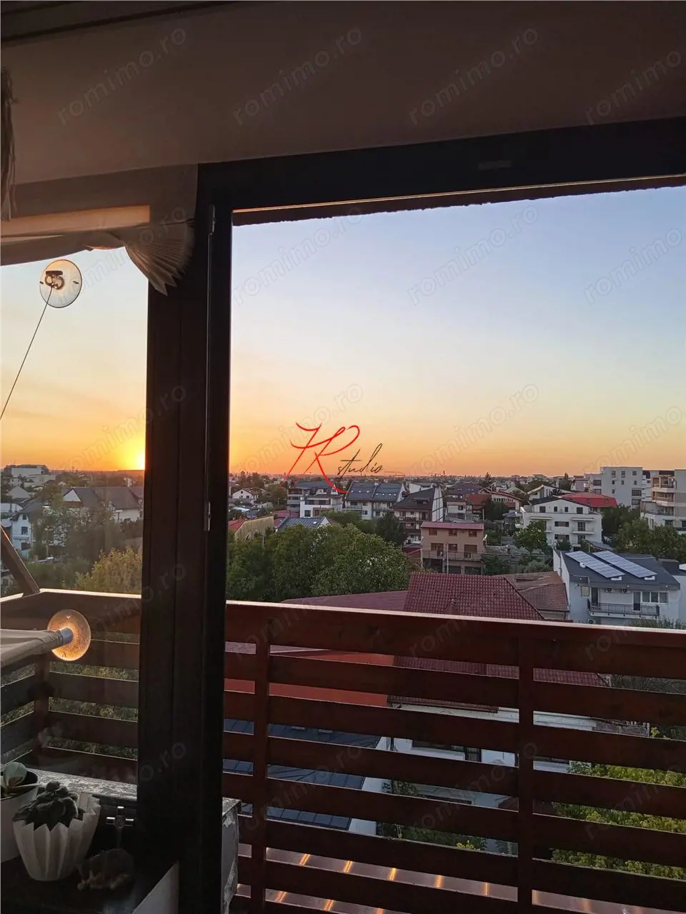 Vanzare studio Pod Constanta  Bloc 2012