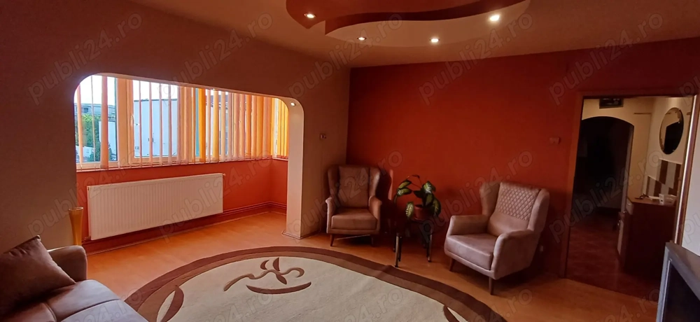 Propriatar, închiriez apartament 3 camere