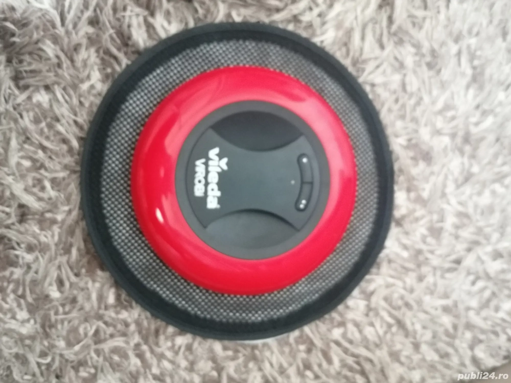 Robotel de curatat praful