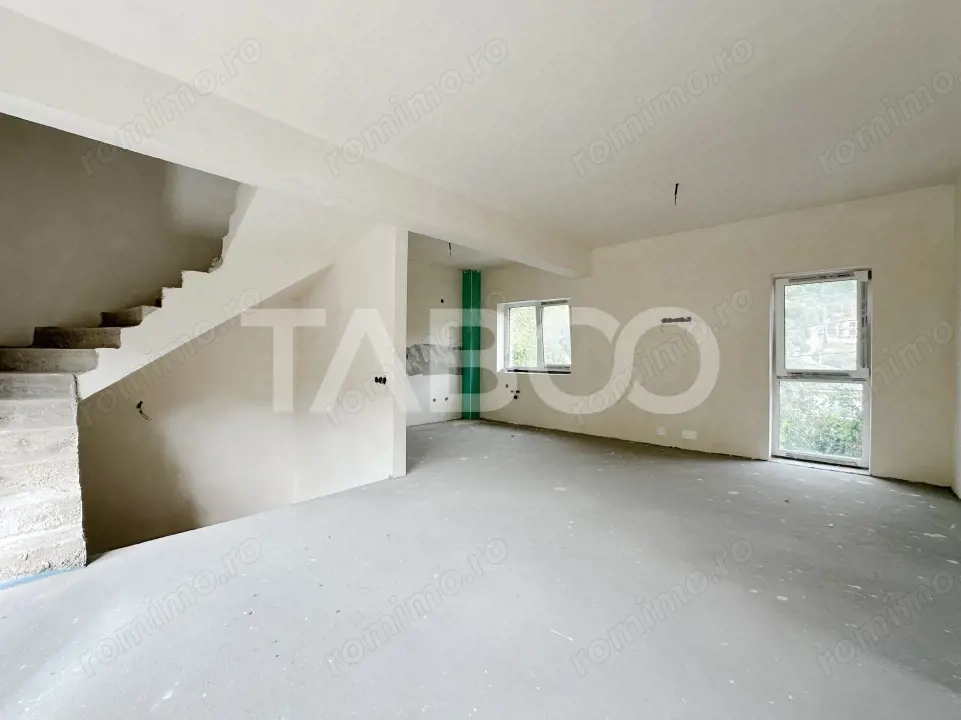 Vanzare duplex premium garaj pentru 2 masini chiar la intrare Tauti