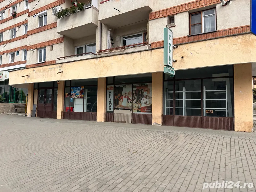 De închiriat spațiu comercial   Băile Govora, ultracentral, vis- -vis de Primărie