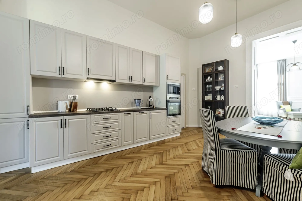 REZERVAT Apartament premium cu 3 camere Ultracentral Comision 0