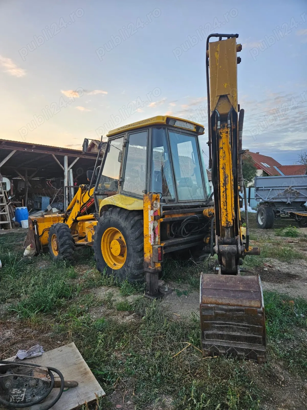 Buldoexcavator - JCB 3CX - Locație: Battonya (Ungaria), la granița cu Arad.