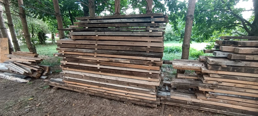 Vând dulapi pentru diferite construcții 