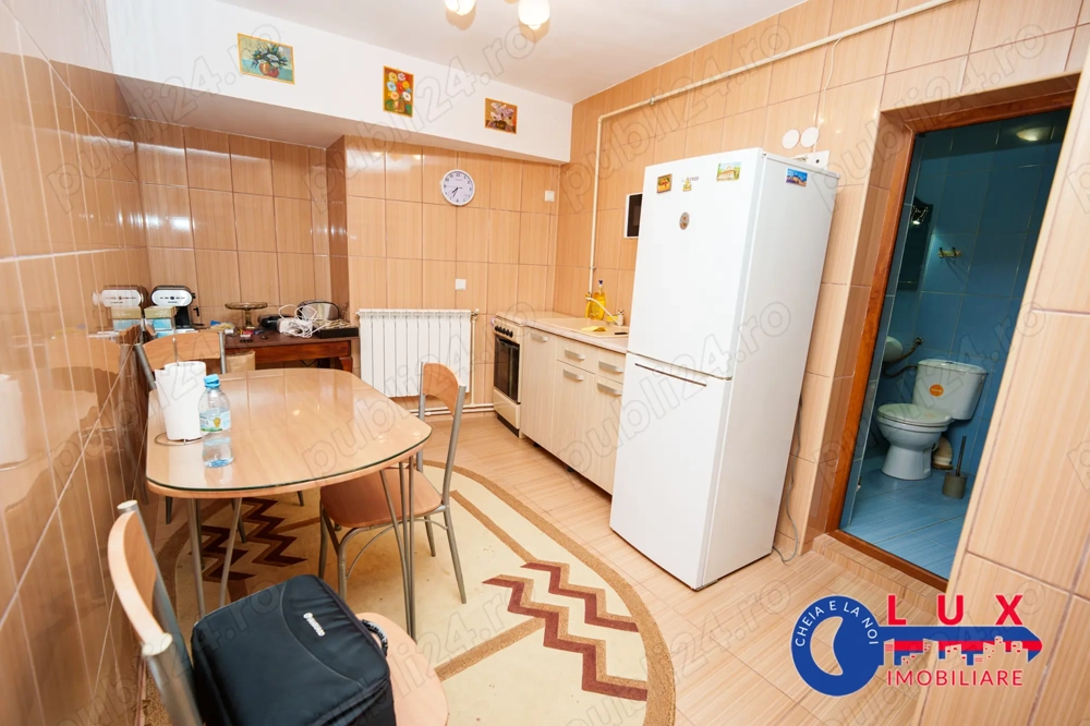 ID 6720 EXCLUSIVITATE   CASĂ pe  Strada Trandafirilor