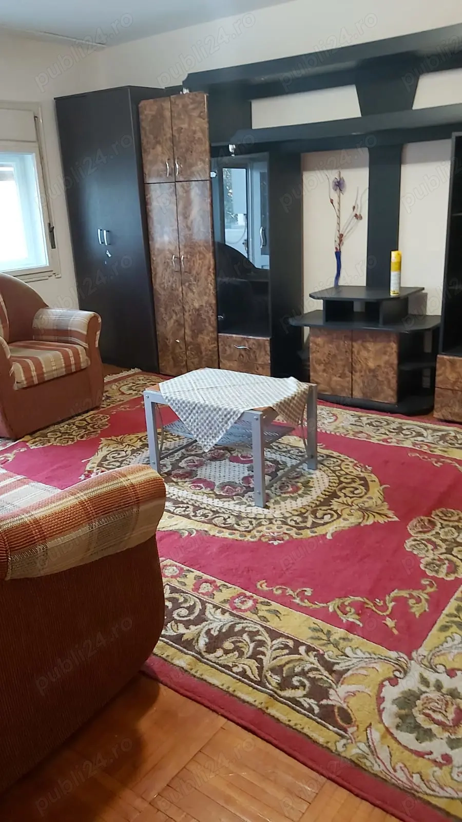 Inchiriez apartament 4 camere Zona Timocului Inchiriez apartament 4 camere Zona Timocului